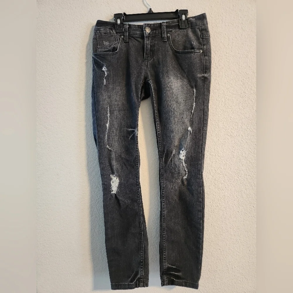 Free People Washed Black Denim Distressed Skinny Jeans size 26